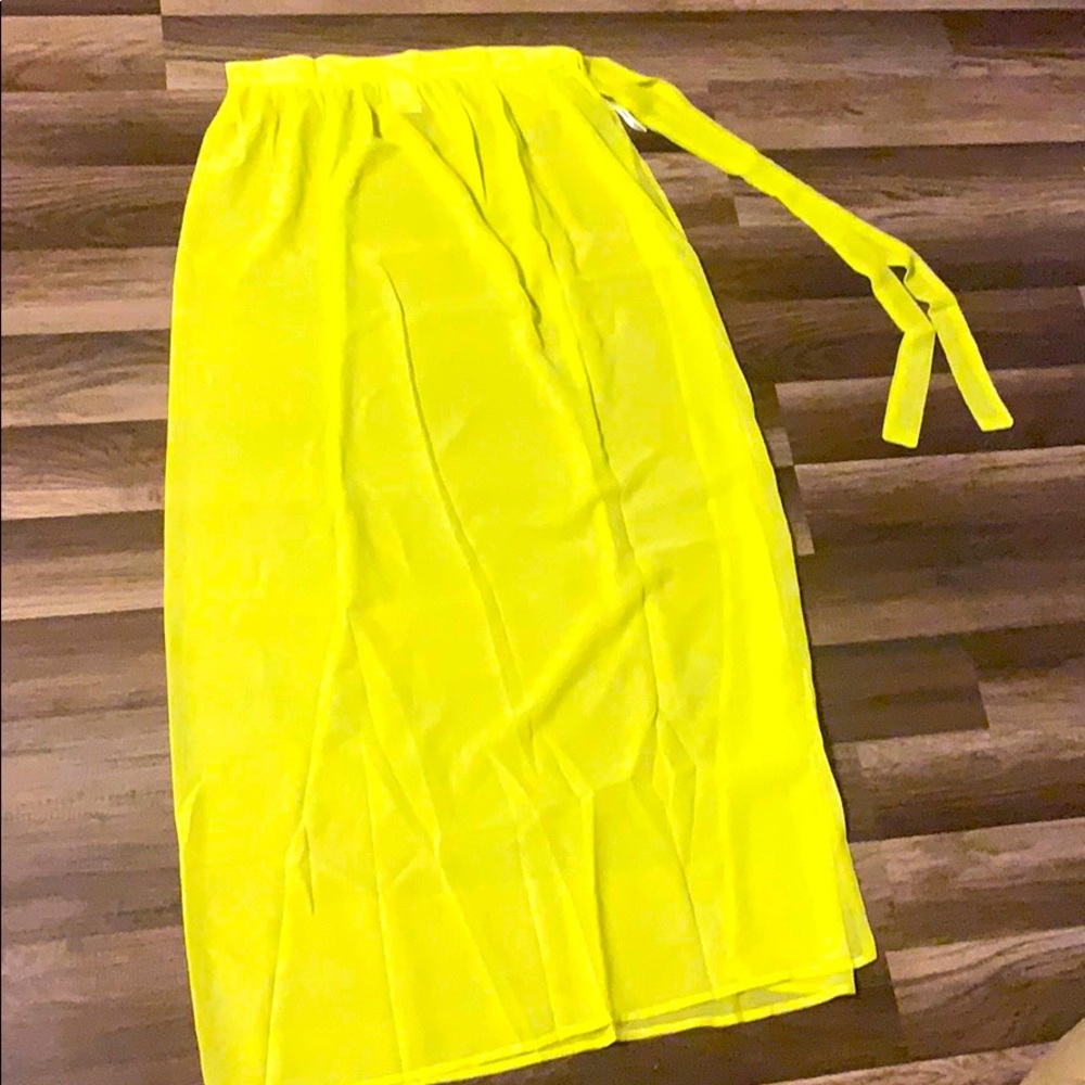 Swimsuit sheer skirt coverup